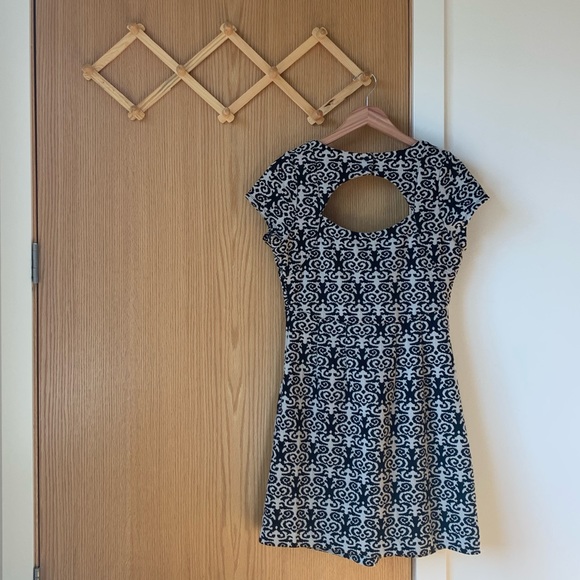 ANTHRO Deletta Caledonia Cutout Dress - Picture 2 of 8